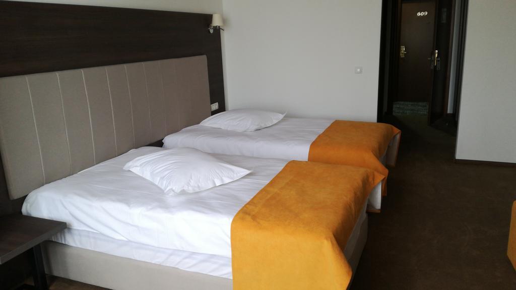 Hotel Europeca Craiova Extérieur photo