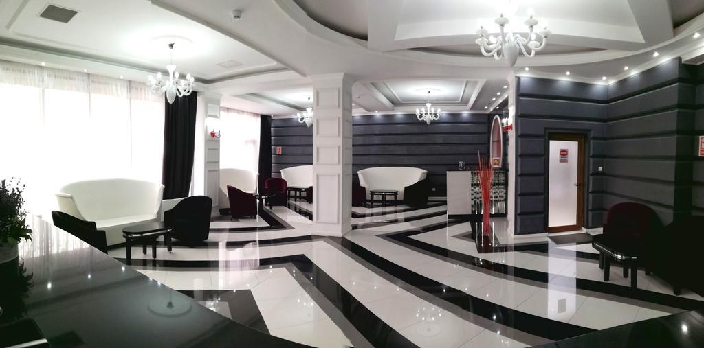 Hotel Europeca Craiova Extérieur photo