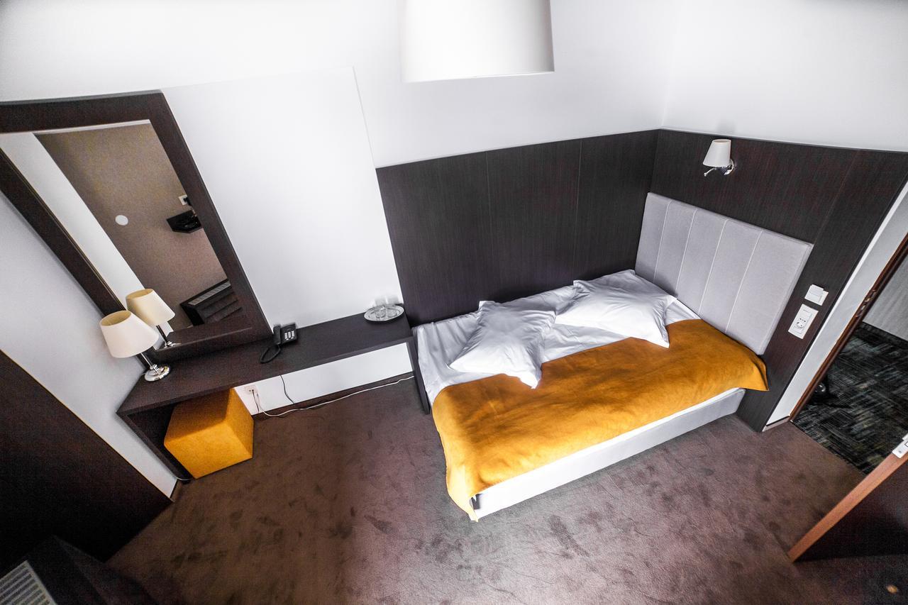 Hotel Europeca Craiova Extérieur photo