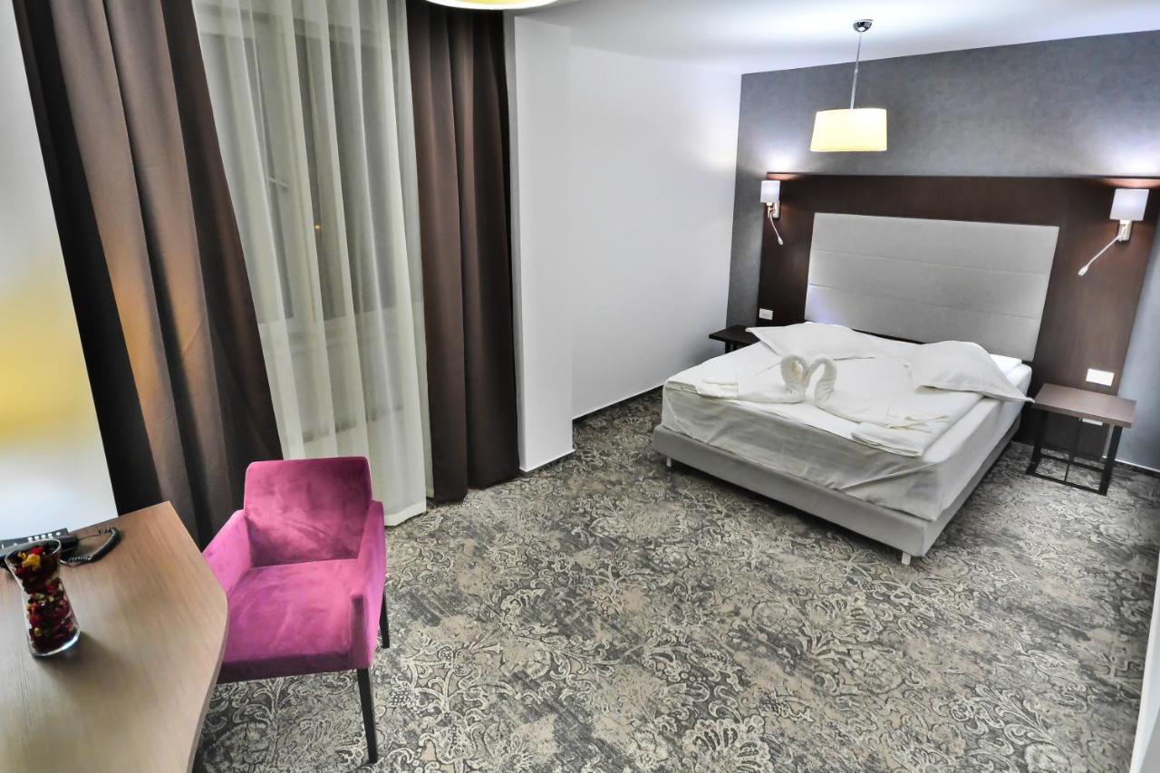 Hotel Europeca Craiova Extérieur photo