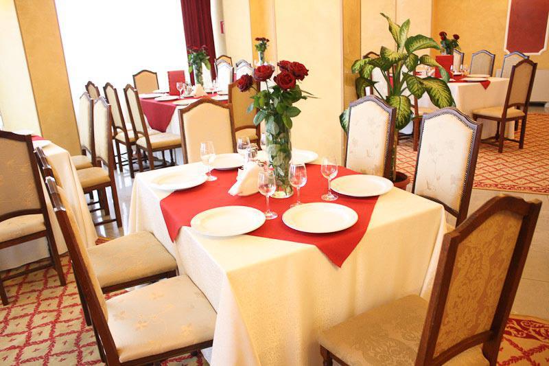 Hotel Europeca Craiova Extérieur photo